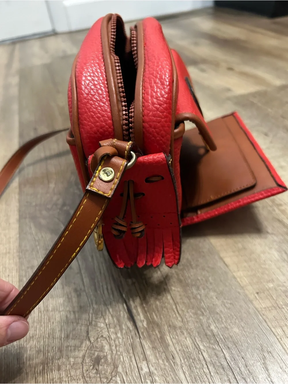 Vintage Dooney & Bourke Pebble Leather Red Kilty Bag - Picture 6 of 8